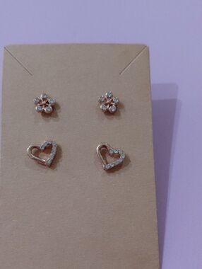 No Boundries New Dainty Rose Gold Heart & Flower Stud Earring Set